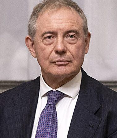 Ministro Urso: “Le notizie non incoraggiano gli investitori”. E noi gli investitori li informiamo davvero!